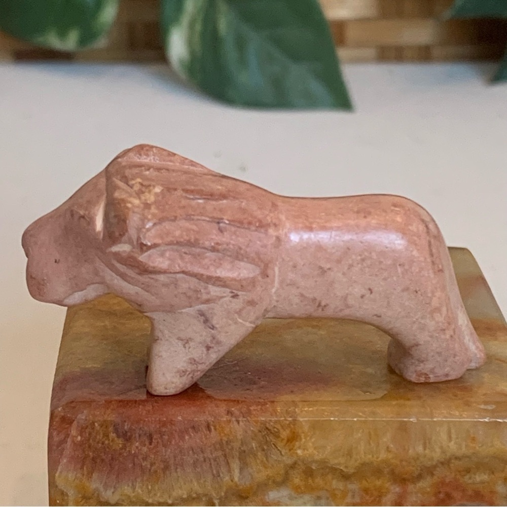 Kisii Soapstone Lion Figurine Hand Carved Stone Cat Carving Animal Figure 2.2”